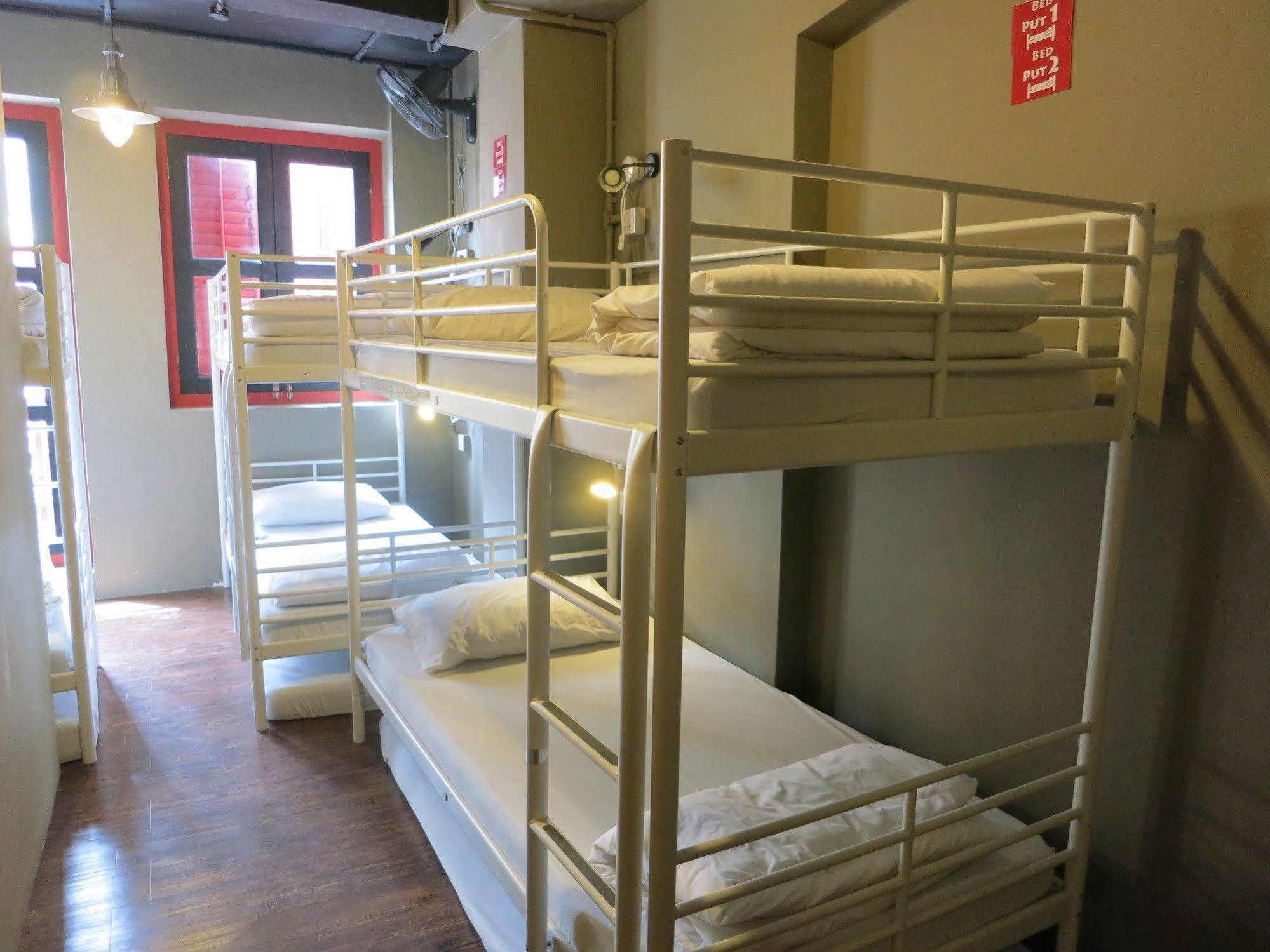 Beds & Dreams *